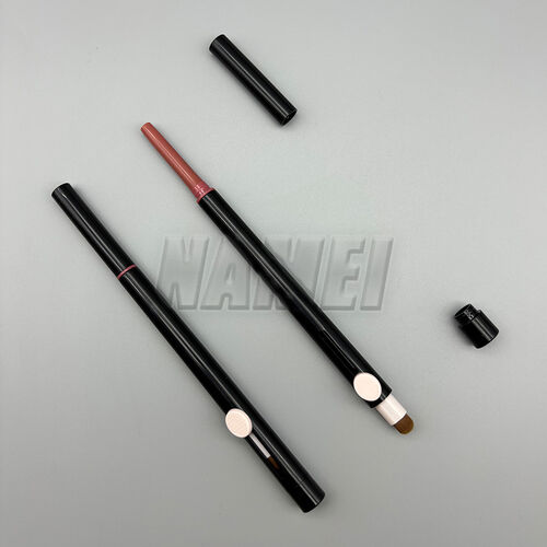 Jüngste Firmenblogs über Zwei-Ende-Rückziehbares Kosmetik-Stiftgehäuse für moderne Make-up-Innovationen