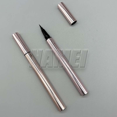 Ein guter Preis. Oem Custom Eyeliner leere Verpackung Schaukelperlen flüssige Eyeliner Stift Behälter Custom leere Eyeliner-Röhre Online
