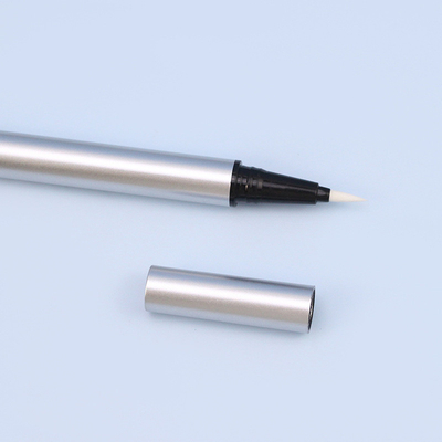 Ein guter Preis. Neues Design leere Kajal Eyeliner Verpackung Flüssigkeit kundenspezifische Flüssigkeit Großhandel Eyeliner Behälter Online