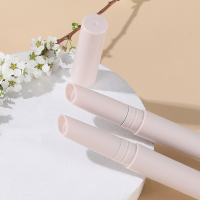 Ein guter Preis. Alle Hauttypen Eindämmerung Stick Tube Twist Up Custom Leere Lippenstift Behälter Verpackung Online