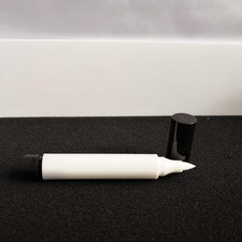 Ein guter Preis. Verschiedene Stile ABS Schwarzer Eyeliner Bleistift mit Faser Spitze Einfach zu verwenden OEM Online
