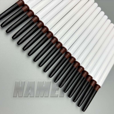 Ein guter Preis. Lipliner Custom Logo Vegan Lip Liner Bleistift Privatetikett Lip Liner Bleistiftbehälter Online