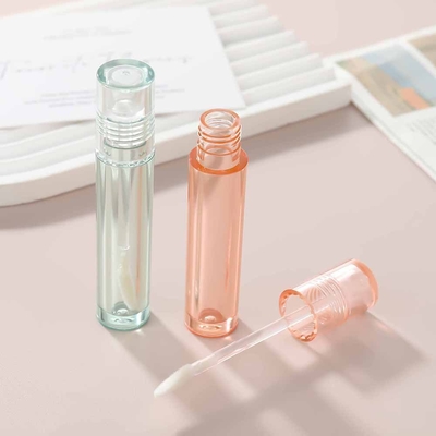 Ein guter Preis. Ein individuell angepasster wieder auffüllbarer Lippenstiftbehälter / leerer Lippenstift für mühelose Make-up-Verfeinerung Online