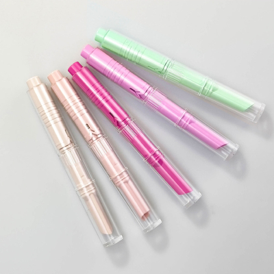 Ein guter Preis. Schmutzfrei auf dem Sprung Lippenstift mit eingebauten Applikator Online