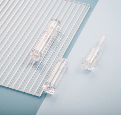 Ein guter Preis. Fabriklieferung durchsichtige Lipgloss-Röhrchenbehälter und Verpackungen kosmetische Behälter kundenspezifische Lipgloss-Verpackungen Online