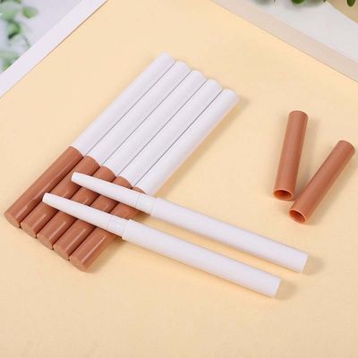 Ein guter Preis. Leerer Eyeliner-Kleifstift Liegende Seidenrauch-Stift wasserdicht langlebiger kundenspezifischer Gel-Eyeliner-Stift Behälter Online